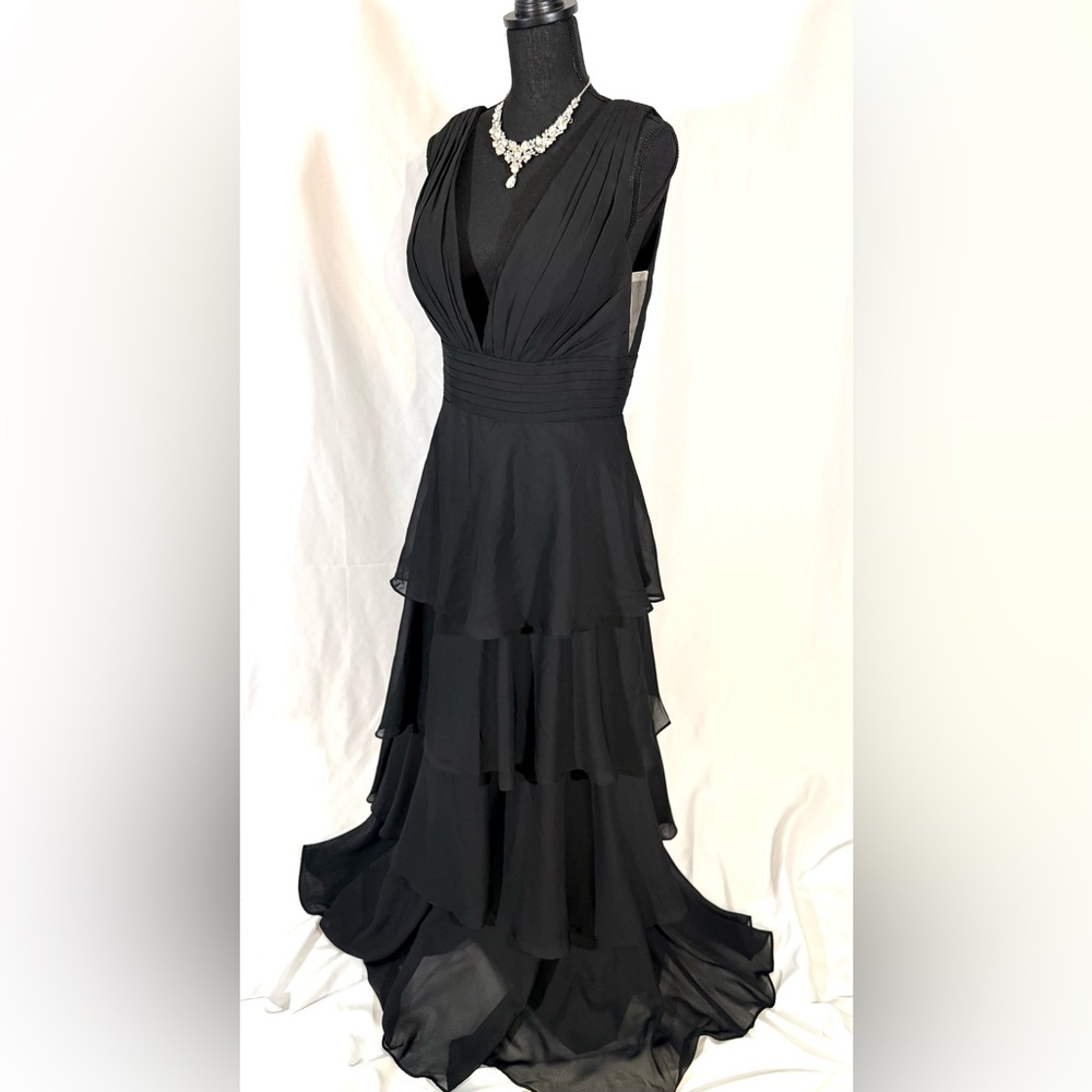 #34 Elegant Black Evening Dress